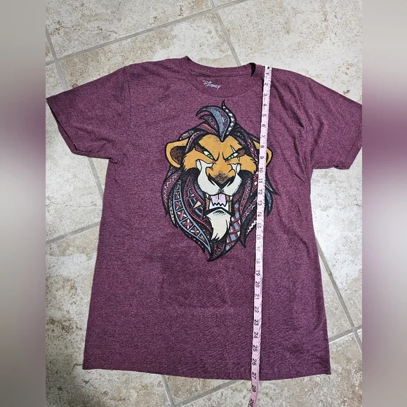 Disney Men Medium T-Shirt Maroon Cotton Blend Scar Lion King Iconic Archival 90s - Picture 6 of 6
